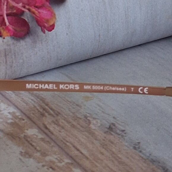 Michael Kors Aviator Rose Gold & partial Pink frame Sunglasses NWT & CASE - Picture 8 of 10